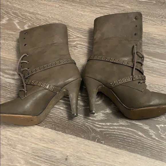 SPRING Heel Boots, size 38 (7) - Picture 3 of 6